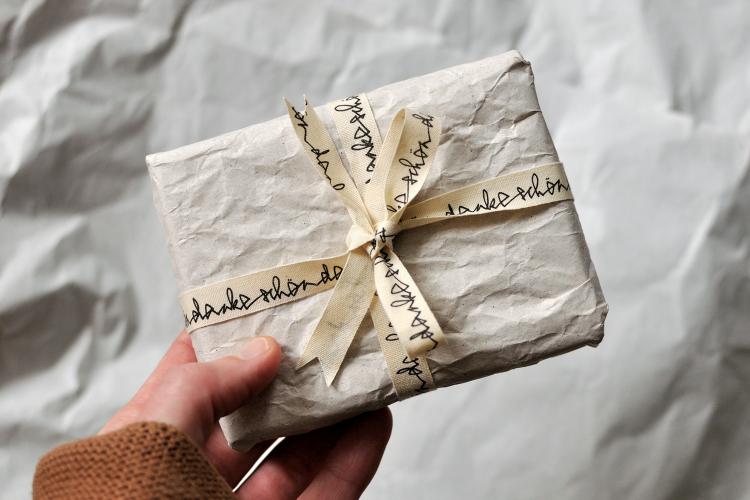 bastisRIKEs TYPO Geschenkband danke schön