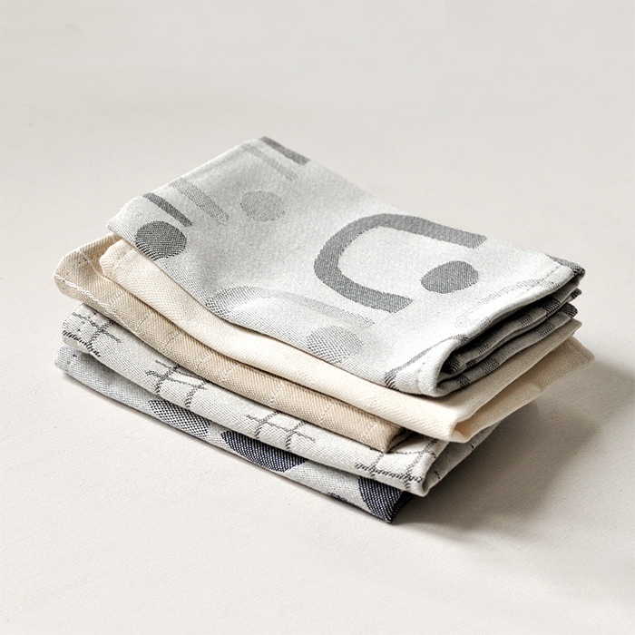 bastisRIKEs handkerchiefs made of pure organic cotton